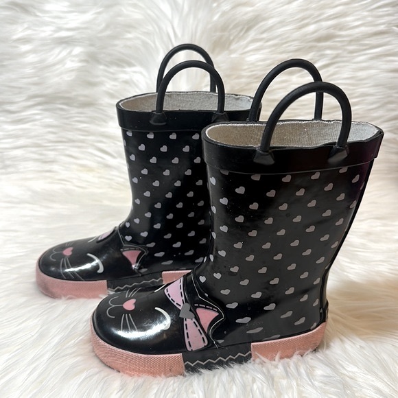 Element Black Toddler’s Boots with Cat and Heart Design | Size 8 - Picture 4 of 4